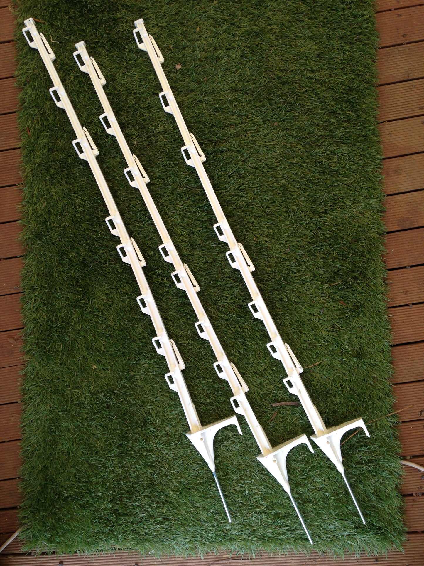 Tread in Temporary Post, Plastic Multi Wire