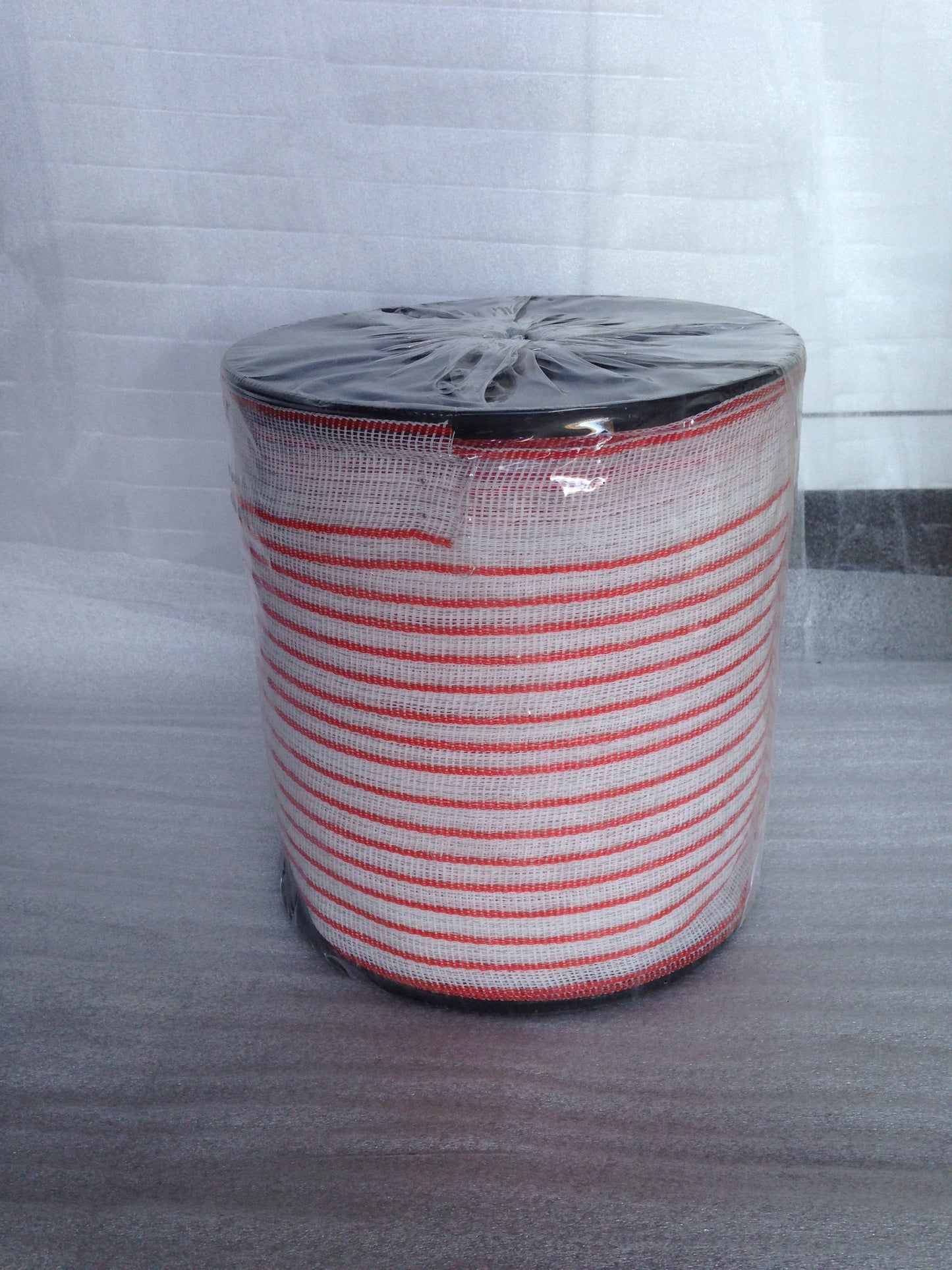 Polytape 40mm x 200M, Red and White